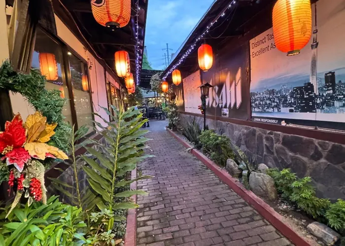 Aparthotel Kaizen Cozy At Red Residences Makati 4*